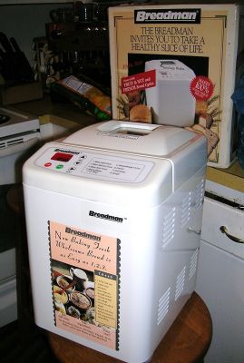 Breadman Automatic Bread Baker TR 440